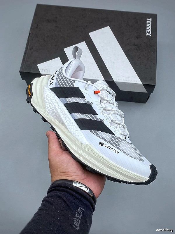 Adidas Trail Sneakers in White and Black, Finished with Three-Stripe Panels