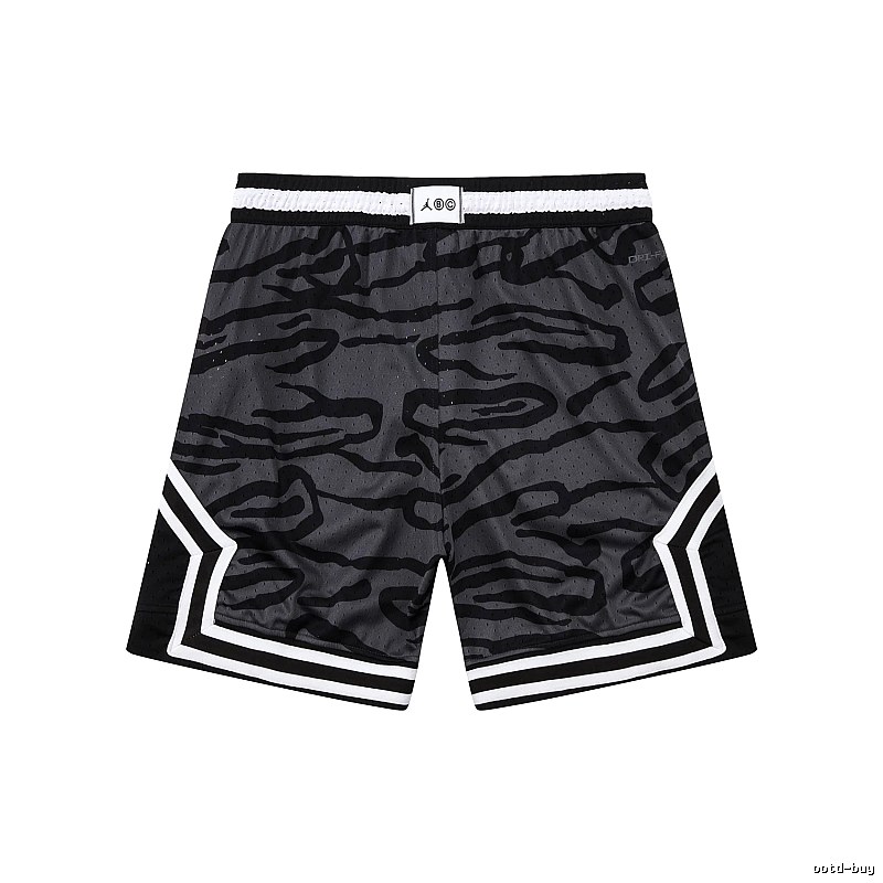 AJ sporty black and grey shorts
