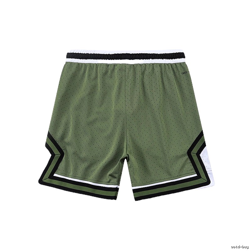 AJ sporty green shorts
