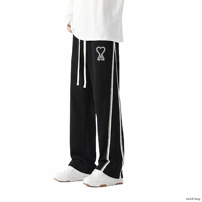 AMI fleece-lined warm black sweatpants