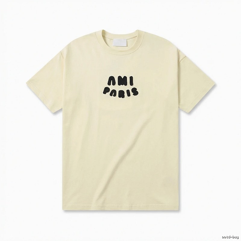 AMI Paris Casual Style Off-White T-shirt