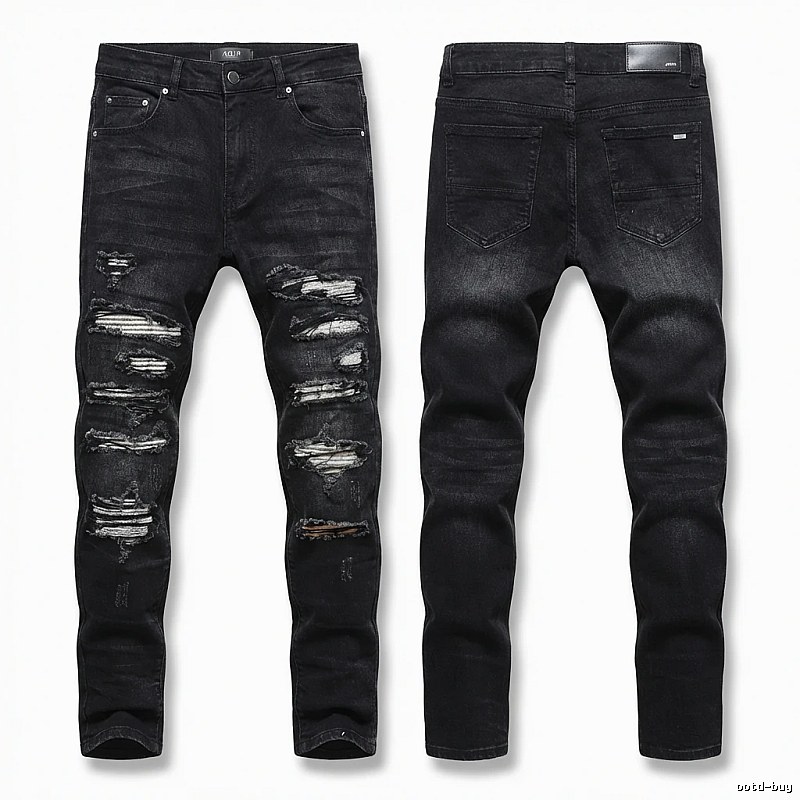 AMI Trendy Ripped Jeans with a Cool Style