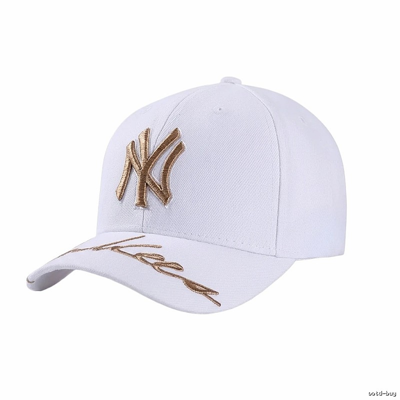 Classic-style white baseball cap of MLB
