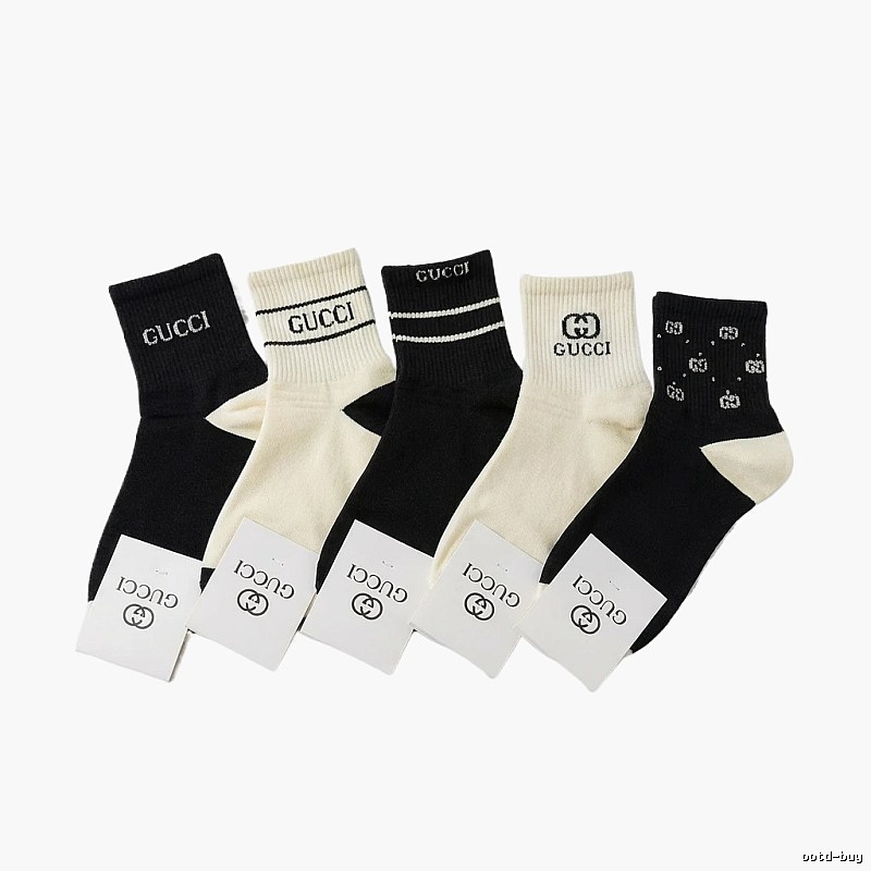 Gucci minimalist black and white socks