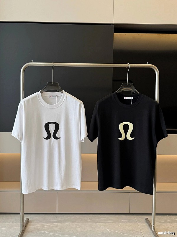 lululemon Classic Large Logo Casual Style Two-tone T-Shirt