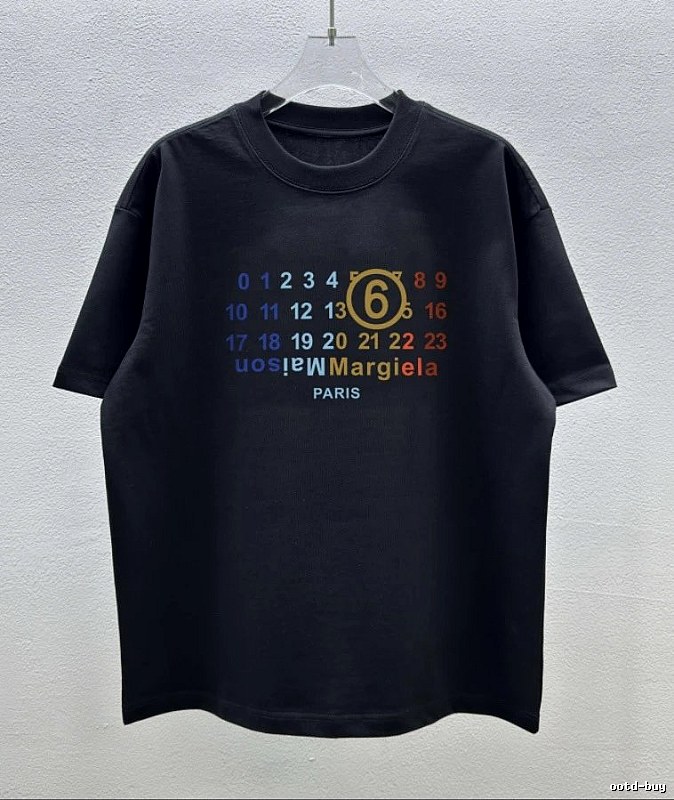 Maison Margiela MM6 Numeric Print Edgy Black Short-sleeve T-shirt