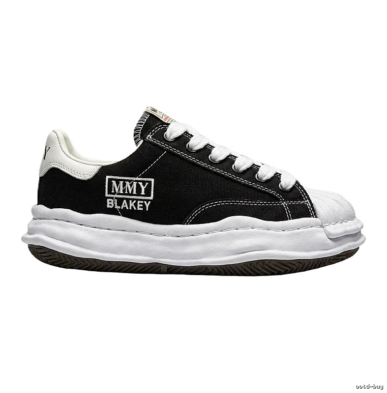 MMY BLAKEY Trendy Black and White Sneakers