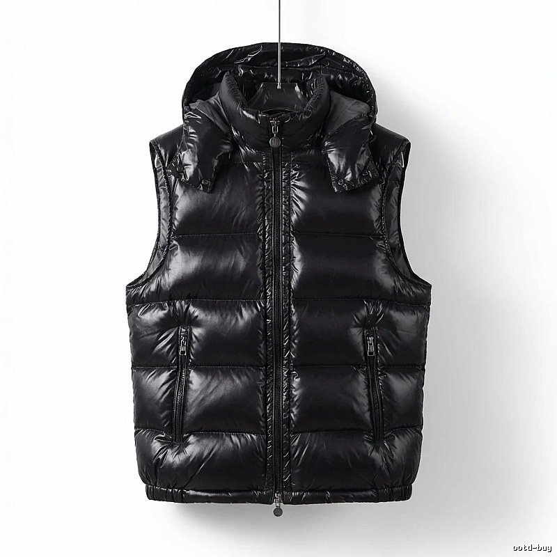 Moncler black stylish down vest