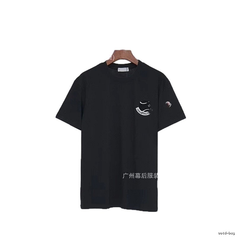 Moncler Embroidered Casual Black Short-sleeve T-shirt