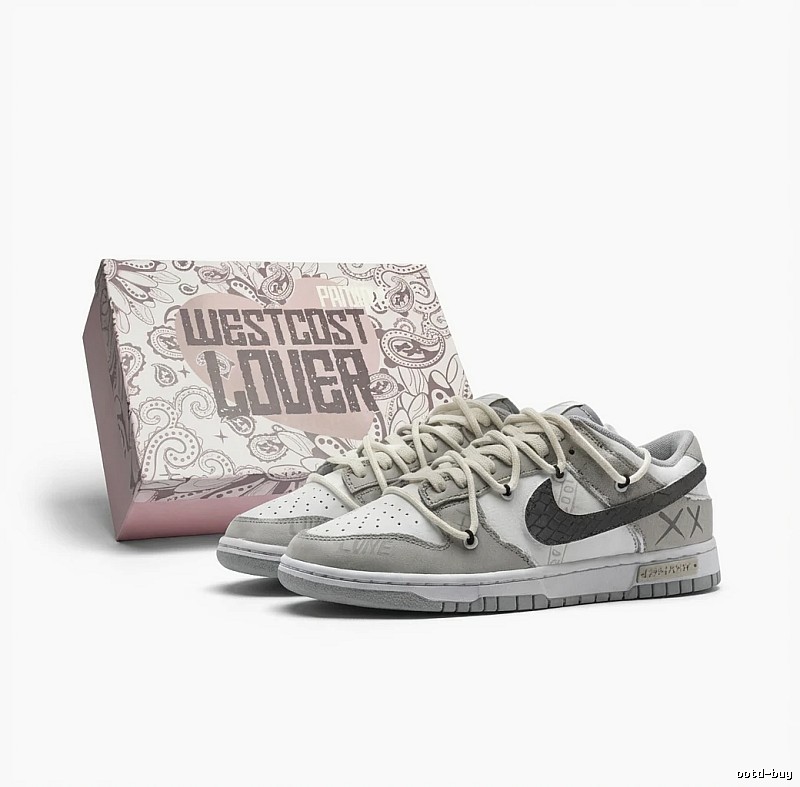 Nike retro gray and white sports shoes
