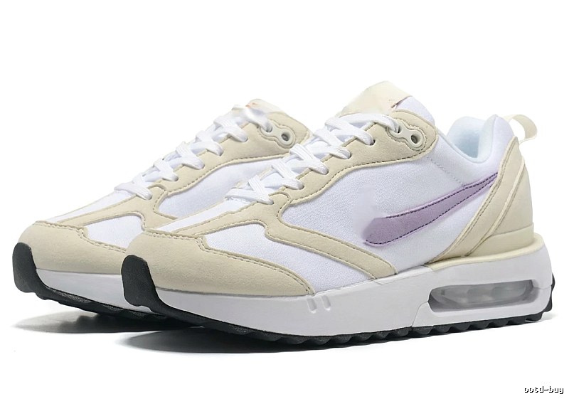 Nike retro-style off-white sports shoes
