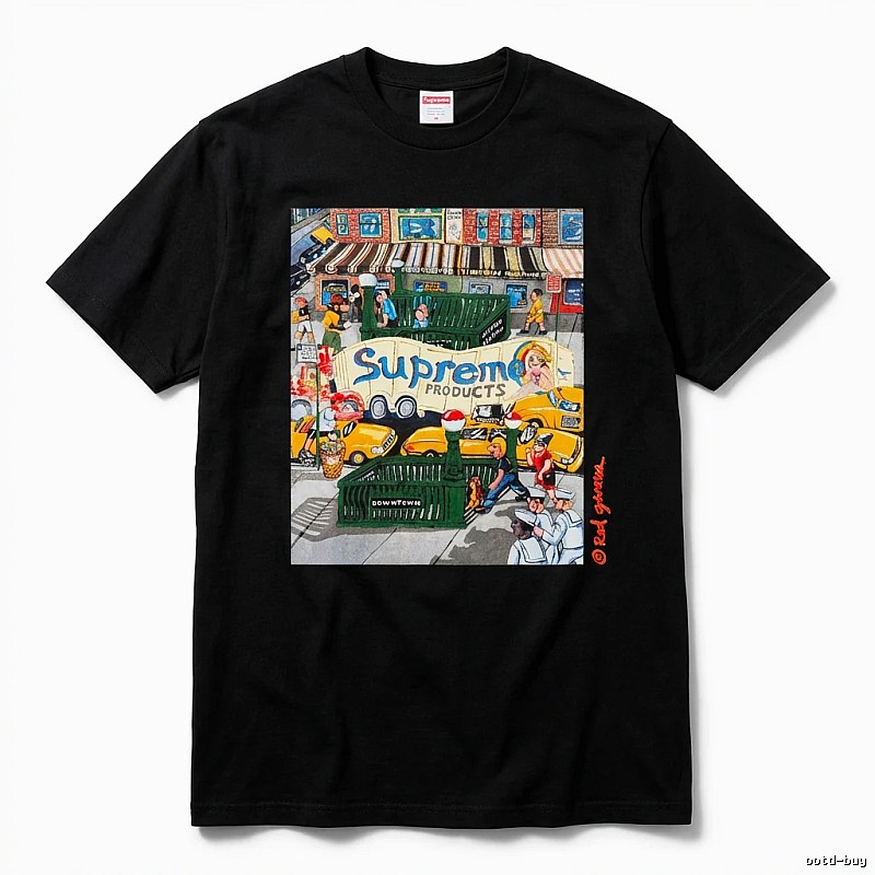 Supreme street-style black T-shirt